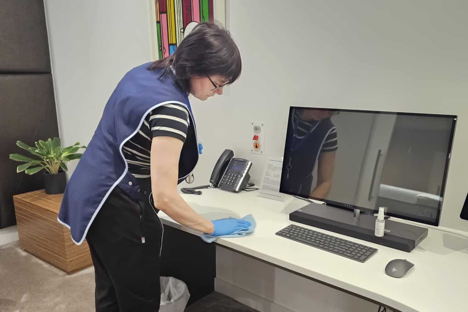 Curățenie birouri - LAMIX ENTERPRISE